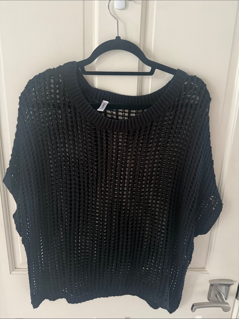 Dokotoo Black scoop neck Open-Knit Short Sleeve Sweater - Women